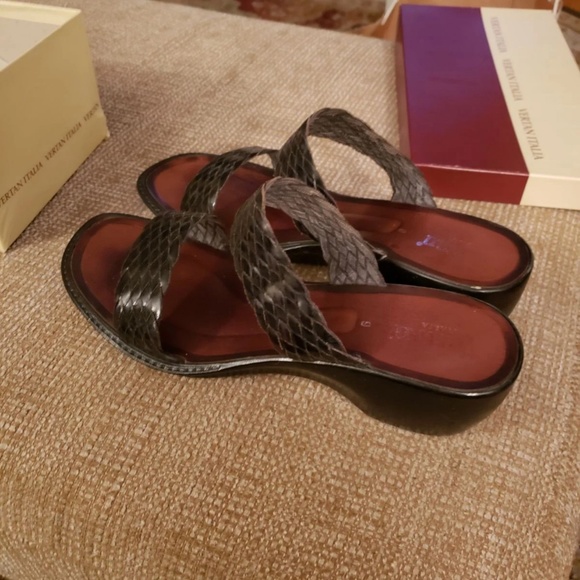 Leather sandle - Picture 2 of 5